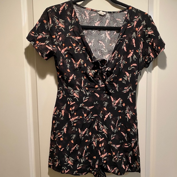 Garage Floral Tie Front Romper - Picture 1 of 3